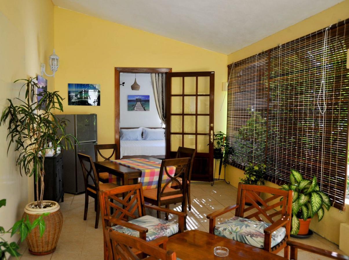 Koeuris Apartment La Gaulette Esterno foto